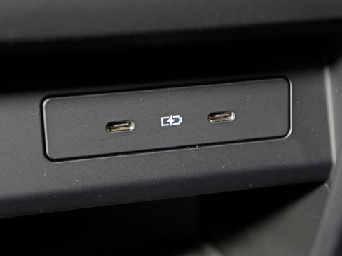 Certified 2024 Porsche Cayenne Turbo image 41