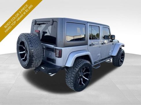 Used 2017 Jeep Wrangler Unlimited Sahara w/ Connectivity Group AWD/4WD image 6
