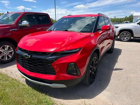 Used 2021 Chevrolet Blazer LT FWD image 3