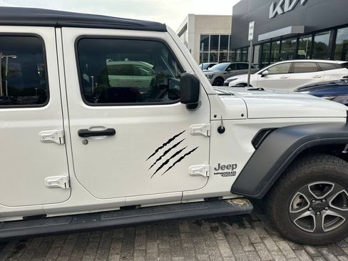 Used 2020 Jeep Wrangler Unlimited Sport S AWD/4WD image 12