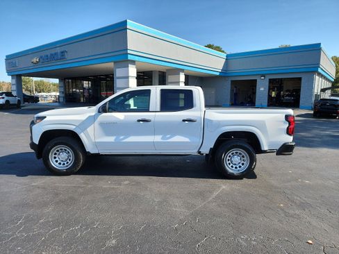 New 2026 Chevrolet Colorado W/T image 6