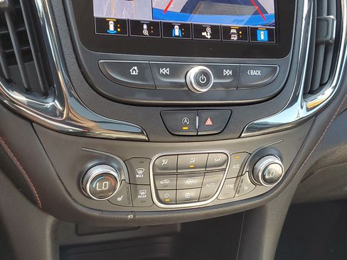 Used 2024 Chevrolet Equinox RS w/ RS Leather Package FWD image 28