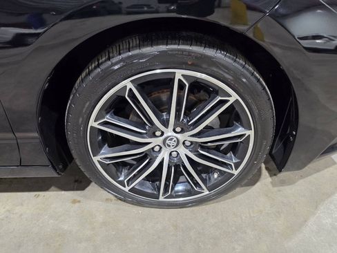 Used 2019 Toyota Avalon XSE w/ All Weather Liner Package FWD image 19