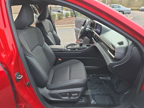 Used 2023 Toyota Crown XLE image 10