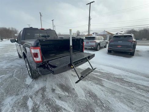 Used 2022 Ford F150 Limited image 4