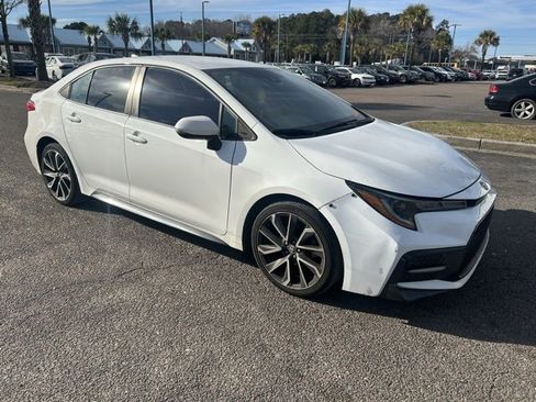 Used 2020 Toyota Corolla SE image 2