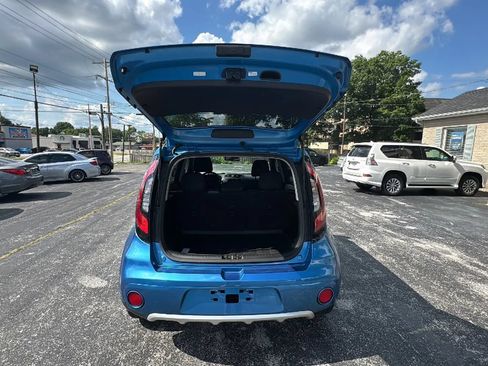 Used 2017 Kia Soul + w/ Designer's Package FWD image 16