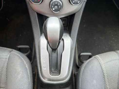 Used 2018 Chevrolet Sonic LT FWD image 13