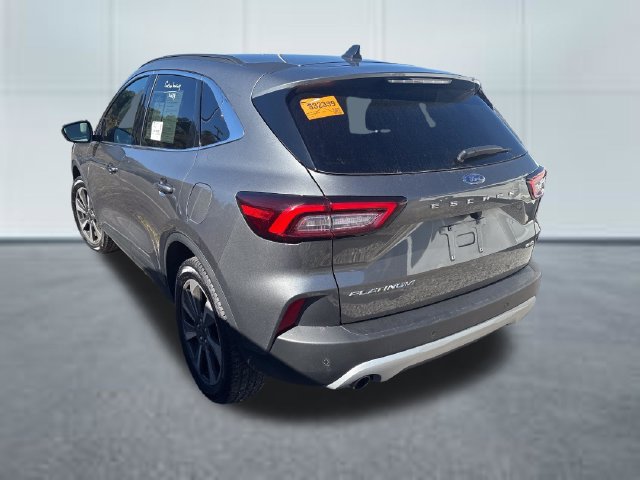 Used 2025 Ford Escape Platinum AWD/4WD image 2
