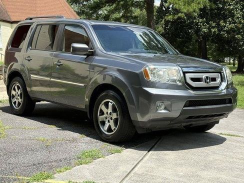 Used 2010 Honda Pilot Touring image 17