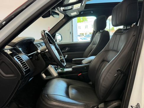 Used 2019 Land Rover Range Rover HSE AWD/4WD image 8