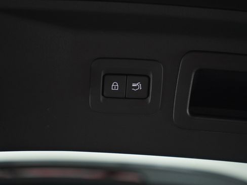 Used 2024 MAZDA CX-90 Plug-In Hybrid w/ Preferred image 18