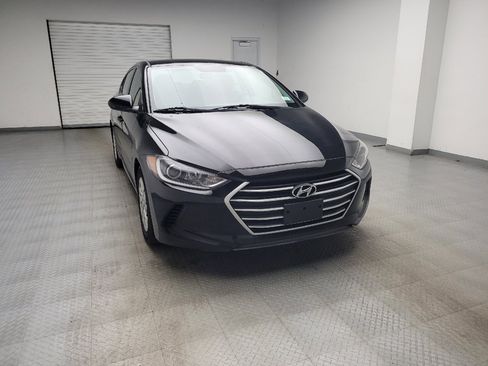 Used 2018 Hyundai Elantra SE FWD image 14