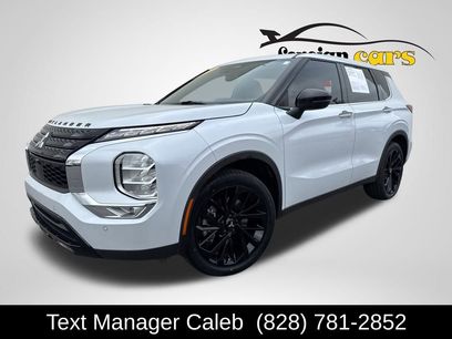 Used 2023 Mitsubishi Outlander SE Black Edition