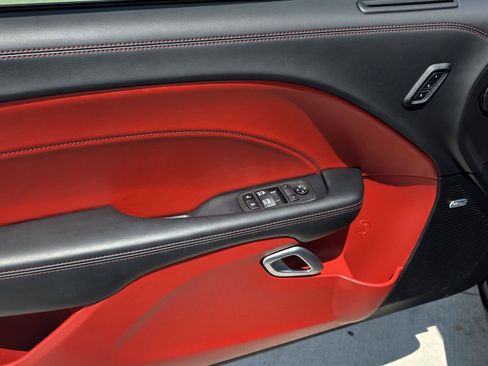 Used 2022 Dodge Challenger R/T Scat Pack RWD image 12