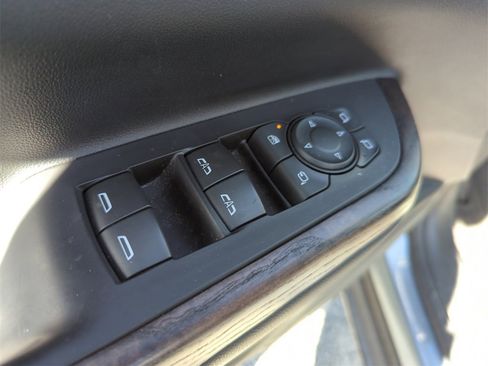 Used 2020 GMC Acadia Denali w/ Technology Package image 25