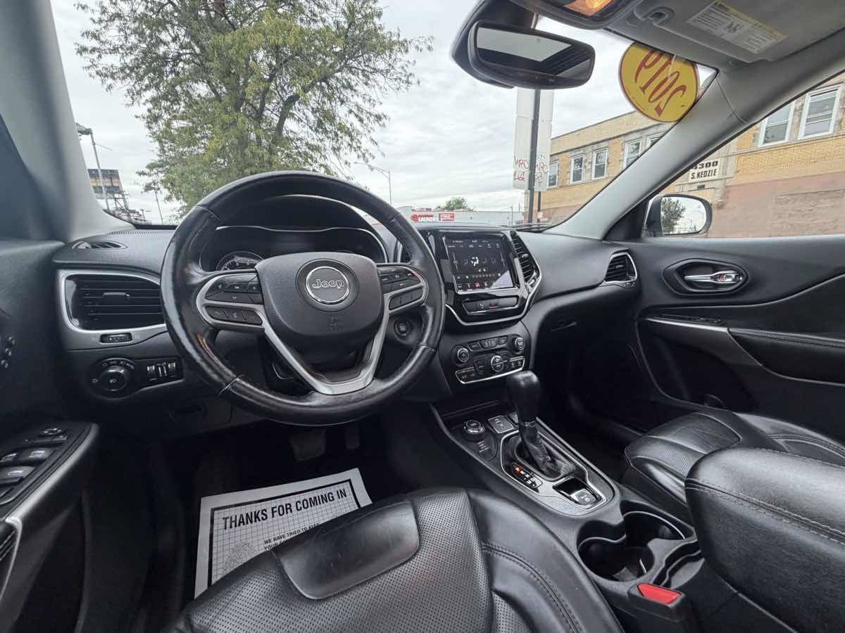 Used 2019 Jeep Cherokee Limited w/ Trailer Tow Group AWD/4WD image 20