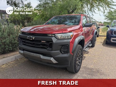 Used 2024 Chevrolet Colorado Trail Boss w/ Technology Package image 1