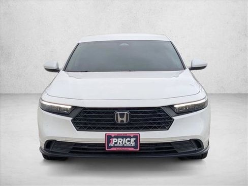 Used 2023 Honda Accord LX image 2