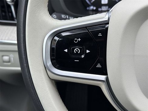 Used 2020 Volvo XC60 T6 Inscription w/ Protection Package Premier image 27