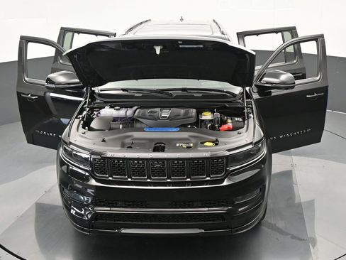 Used 2024 Jeep Grand Wagoneer L Series II w/ Quick Order Packagew 28T image 75