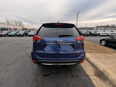 Used 2018 Nissan Rogue SL image 6