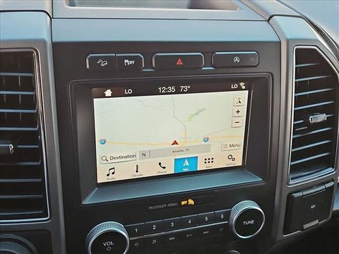 Used 2018 Ford Expedition XLT w/ Equipment Group 202A AWD/4WD image 13