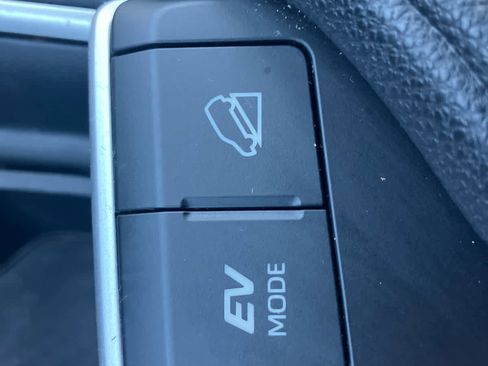 Used 2024 Toyota Grand Highlander AWD Hybrid image 34