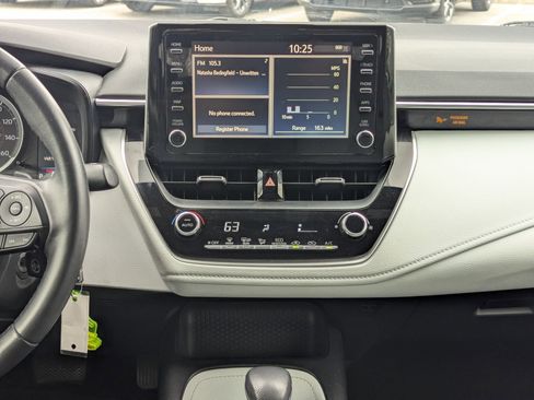 Used 2020 Toyota Corolla SE image 18