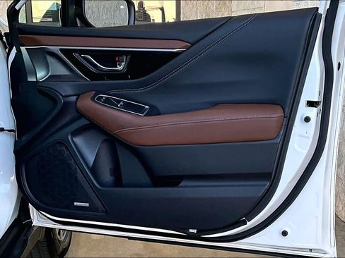 Used 2022 Subaru Outback Touring XT w/ Popular Package #2 image 22