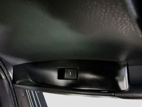 Used 2025 Toyota Camry SE image 31