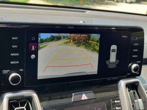 Used 2023 Kia Sorento S w/ Panoramic Sunroof Package FWD image 31