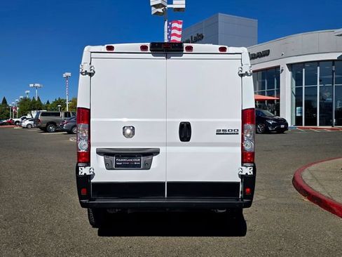 Used 2024 RAM ProMaster 2500 w/ Safety Group FWD image 5