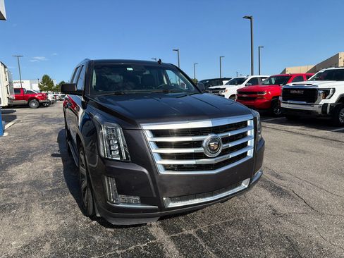 Used 2015 Cadillac Escalade Premium AWD/4WD image 5