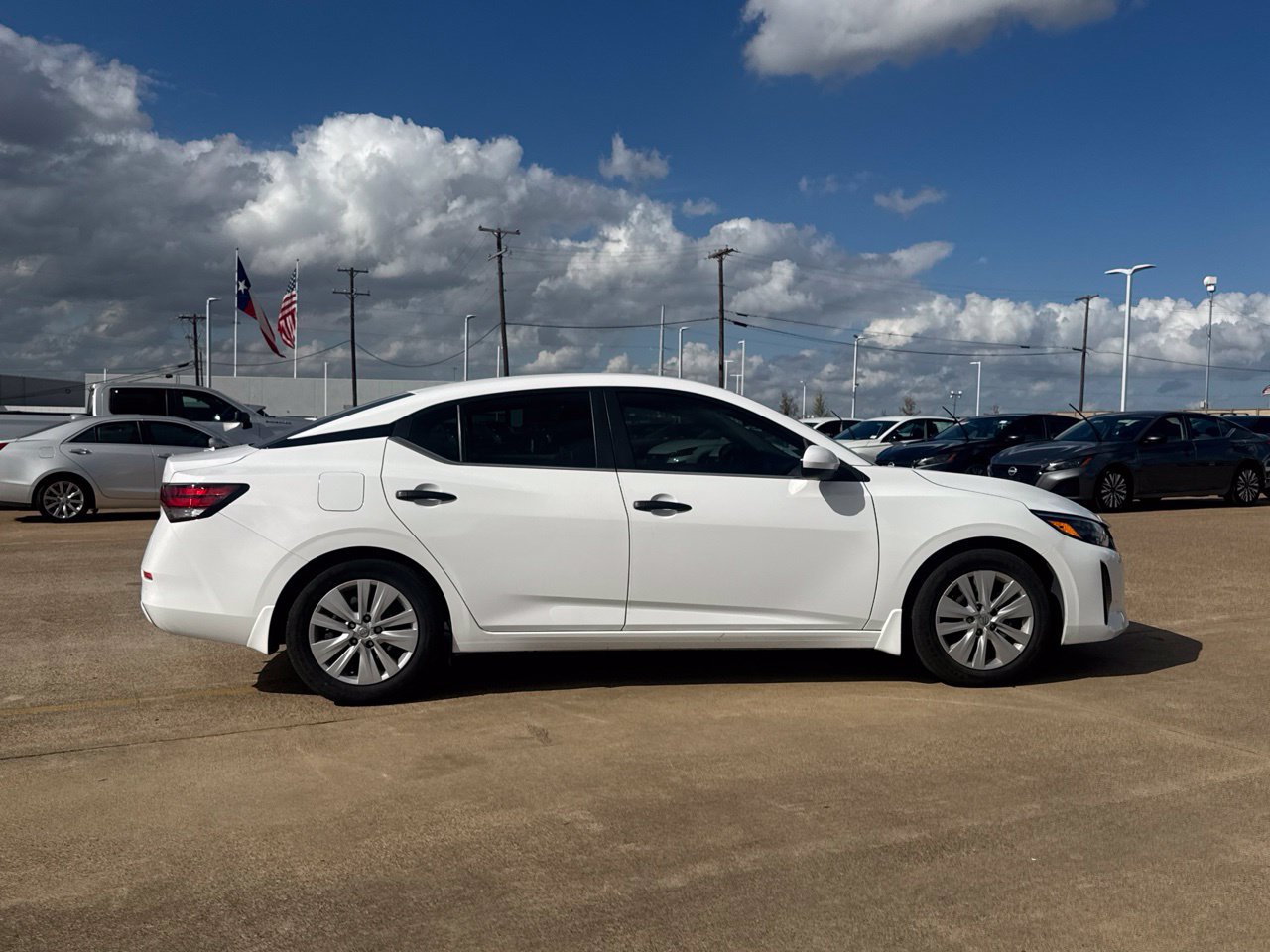 Used 2025 Nissan Sentra S FWD image 33