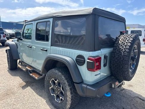 Used 2023 Jeep Wrangler Unlimited Rubicon 4xe w/ Cold Weather Group AWD/4WD image 7
