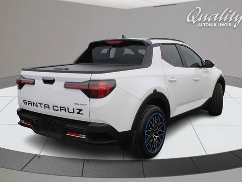 Used 2024 Hyundai Santa Cruz Limited image 4
