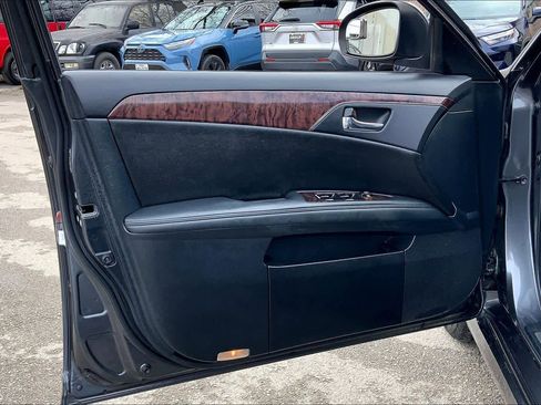 Used 2011 Toyota Avalon Limited image 20