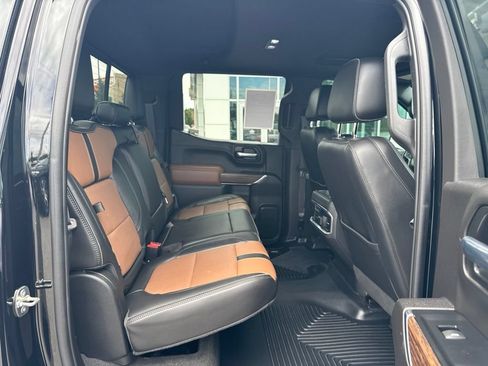 Used 2020 Chevrolet Silverado 1500 High Country w/ Technology Package AWD/4WD image 20