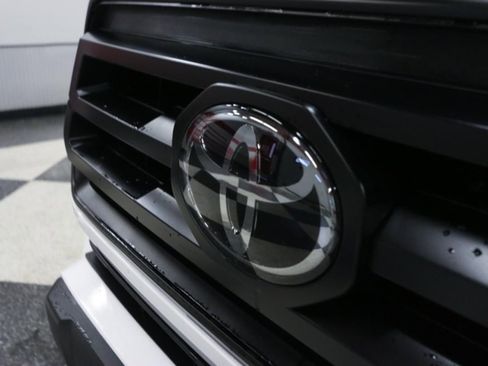 Used 2021 Toyota Tacoma SR w/ SR Convenience Package RWD image 35