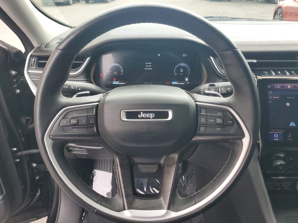 Used 2022 Jeep Grand Cherokee L Limited w/ Luxury Tech Group II RWD image 21