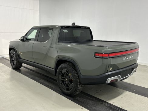 Used 2022 Rivian R1T Launch Edition image 3