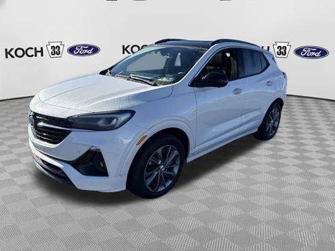 Used 2020 Buick Encore GX Essence w/ Experience Buick Package image 3