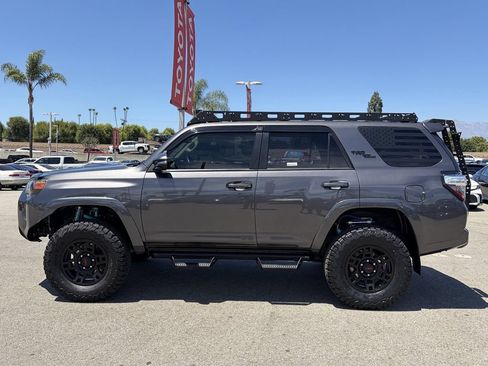 Used 2020 Toyota 4Runner TRD Off-Road Premium AWD/4WD image 44