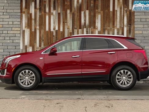 Used 2017 Cadillac XT5 Luxury AWD/4WD image 3