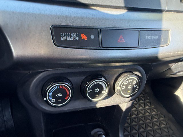 Used 2011 Mitsubishi Lancer ES FWD image 22