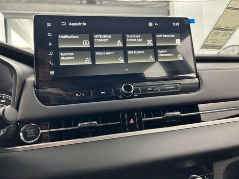 New 2026 Mitsubishi Outlander SE image 27