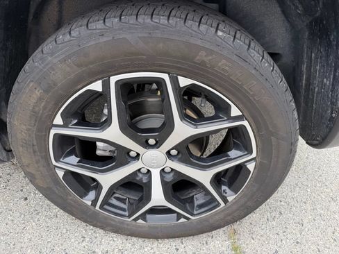 Used 2024 Jeep Compass Limited AWD/4WD image 6