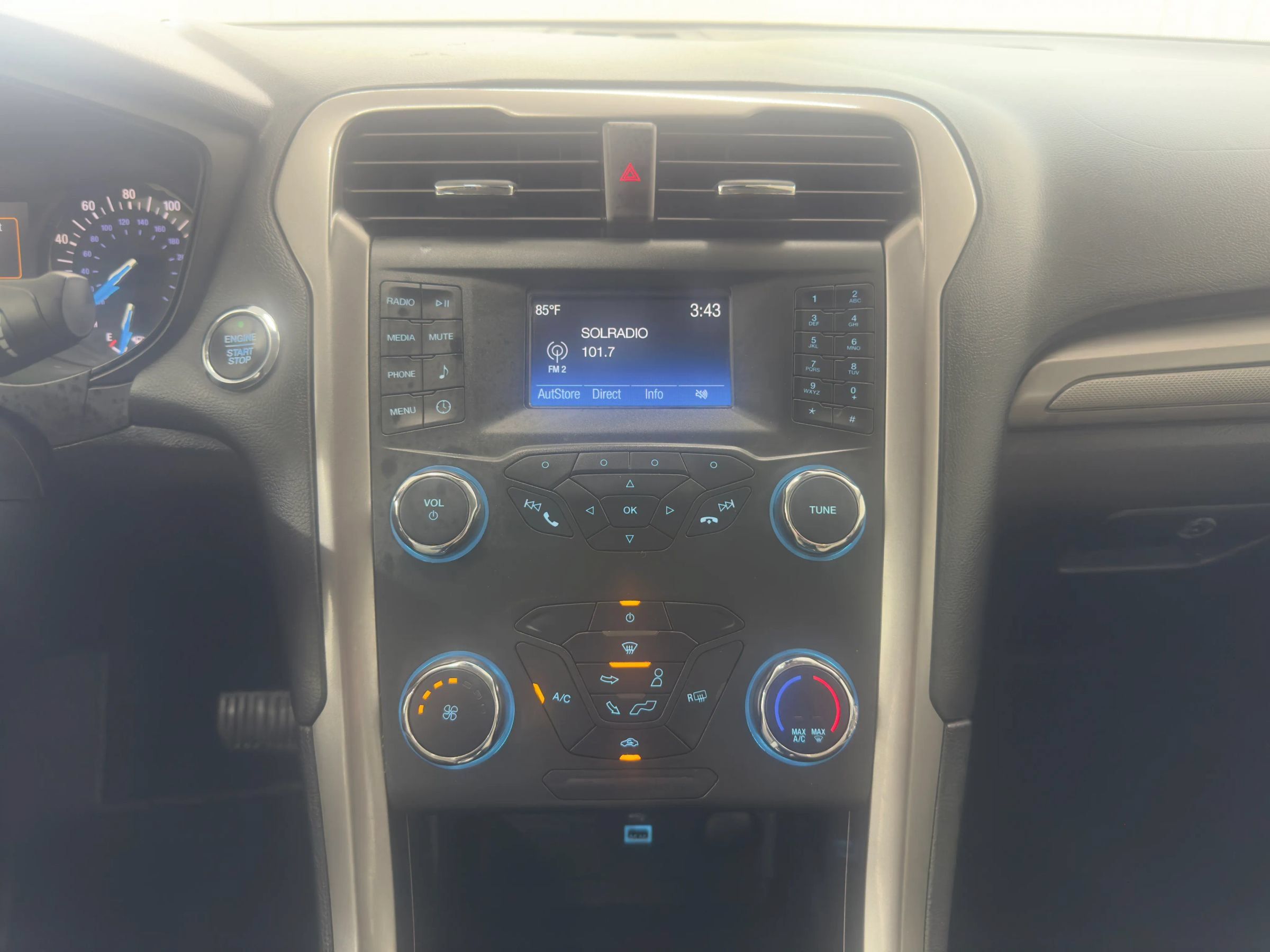 Used 2019 Ford Fusion S FWD image 17