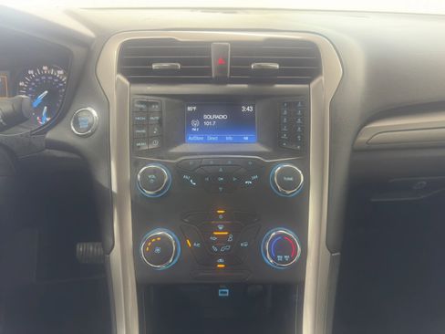 Used 2019 Ford Fusion S image 17